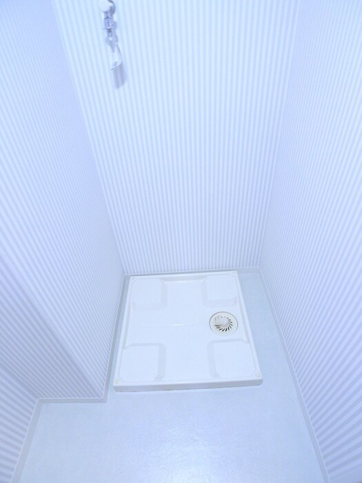 物件内観写真14　(洗濯機置場)