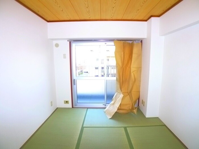 物件内観写真15　(居室)