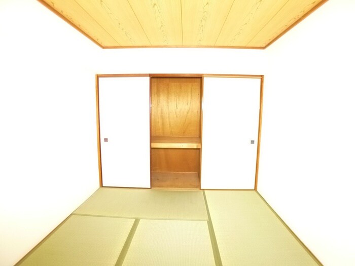 物件内観写真16　(収納)