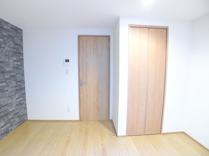 物件内観写真4　(居室)