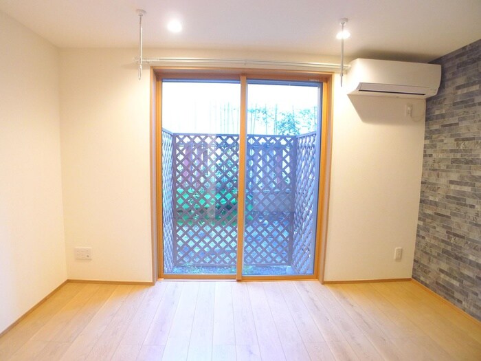 物件内観写真7　(ベランダ・バルコニー)