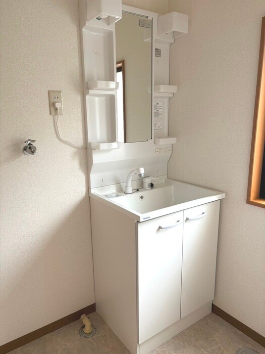 物件内観写真7　(洗面)