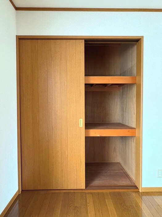 物件内観写真18　(収納)