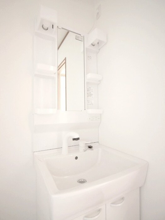 物件内観写真12　(洗面)