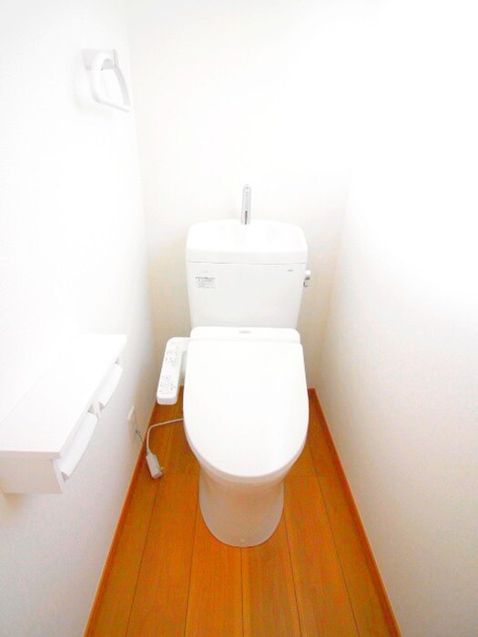 物件内観写真14　(トイレ)