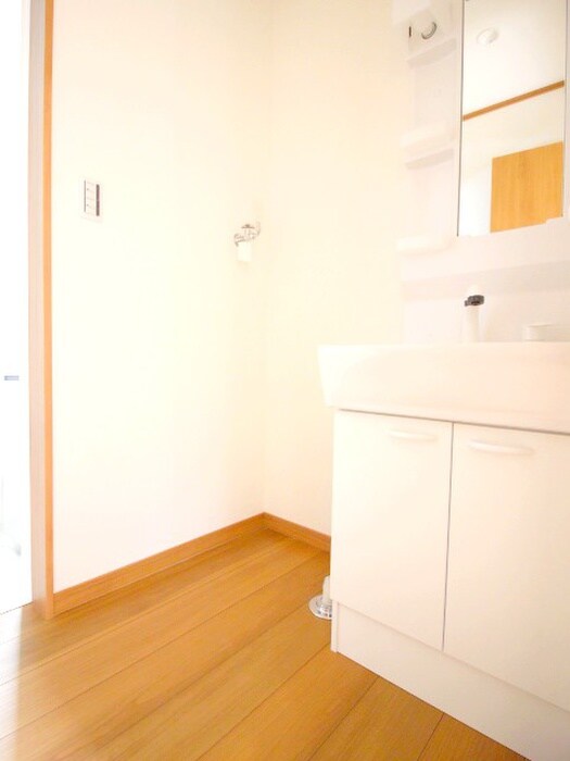 物件内観写真19　(洗濯機置場)