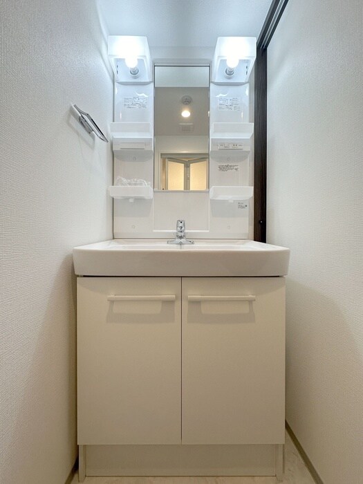 物件内観写真11　(洗面)