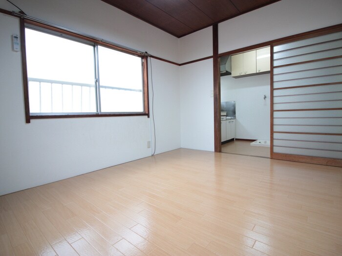 物件内観写真9　(居室)