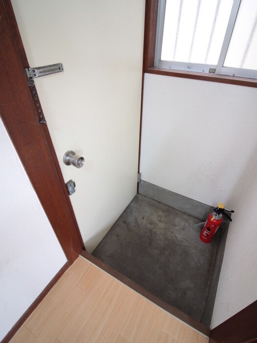 物件内観写真21　(玄関)