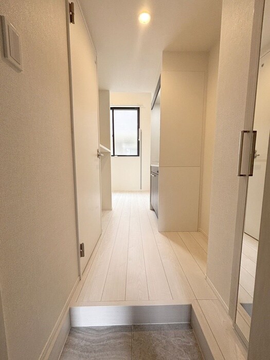 物件内観写真22　(玄関)