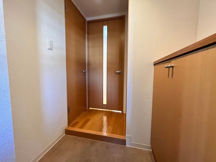 物件内観写真16　(廊下)