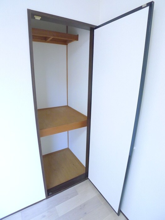 物件内観写真8　(収納)