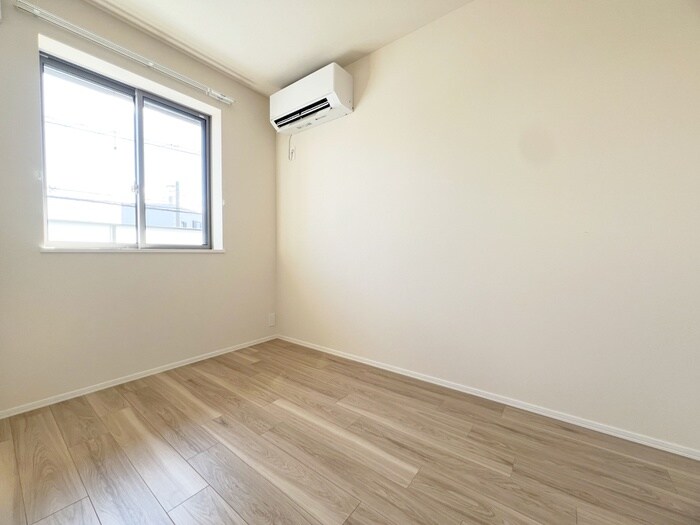 物件内観写真9　(居室)