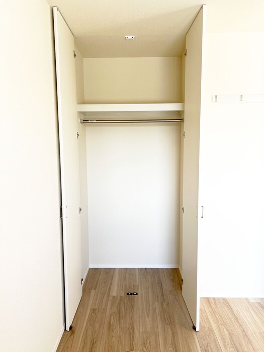 物件内観写真16　(収納)