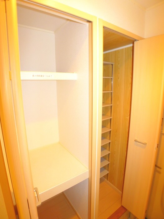 物件内観写真16　(靴箱)