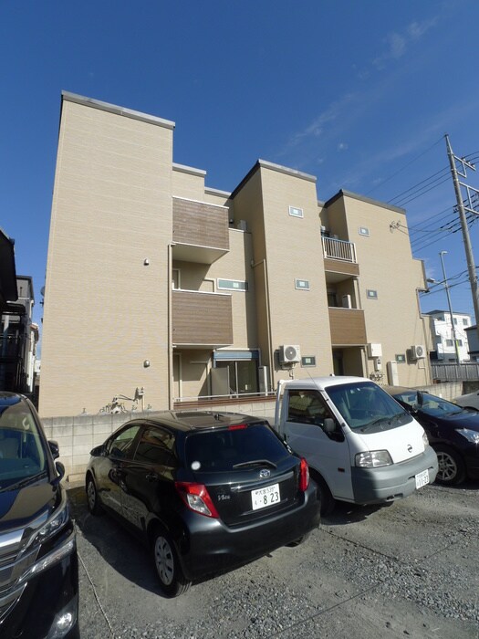 物件外観写真3　(外観写真)