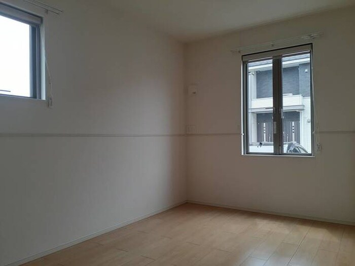 物件内観写真4　(居室)