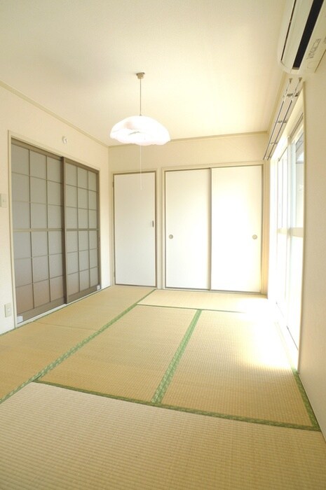 物件内観写真13　(居室)