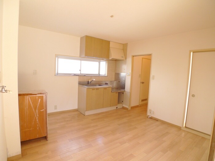 物件内観写真14　(廊下)