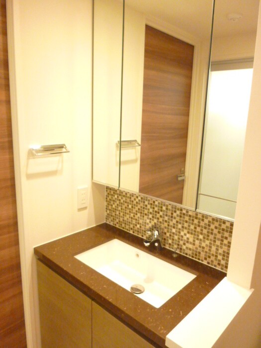 物件内観写真10　(洗面)