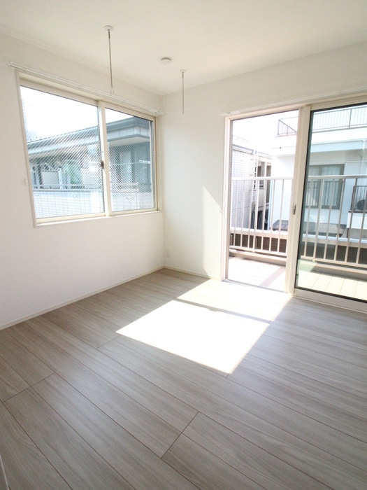 物件内観写真8　(居室)