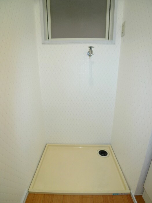 物件内観写真20　(洗濯機置場)