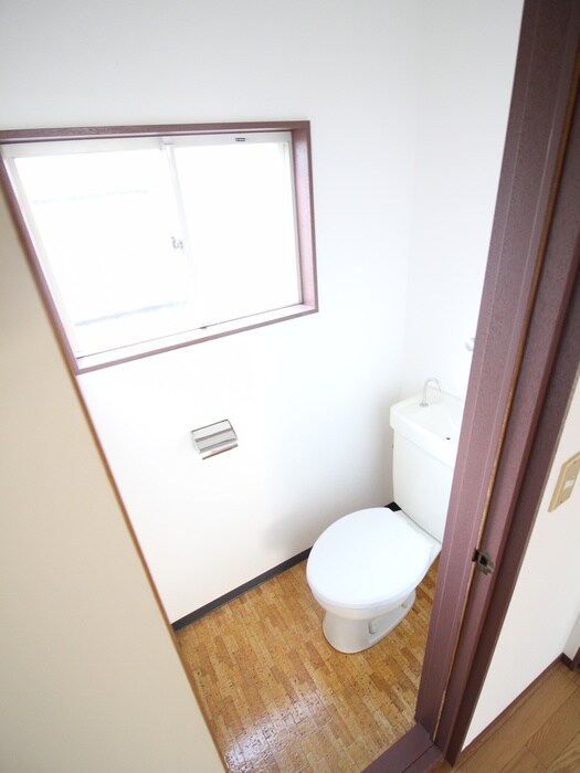 物件内観写真7　(トイレ)