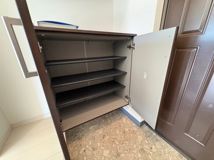 物件内観写真11　(靴箱)