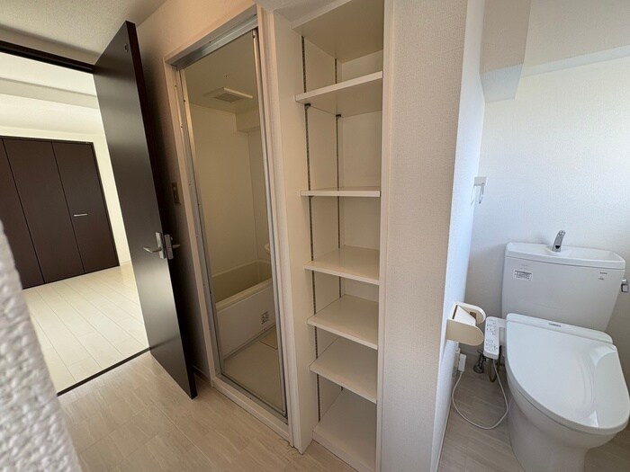 物件内観写真18　(収納)