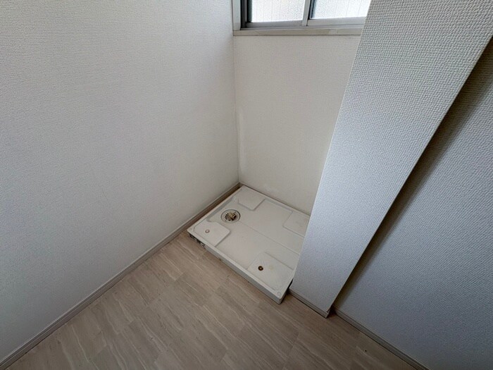 物件内観写真19　(洗濯機置場)
