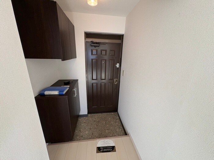 物件内観写真20　(玄関)