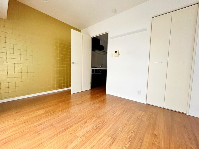 物件内観写真8　(居室)