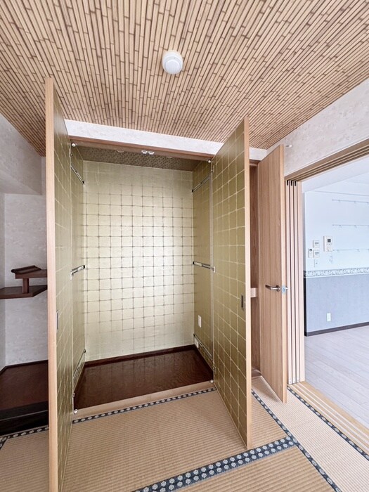 物件内観写真12　(収納)