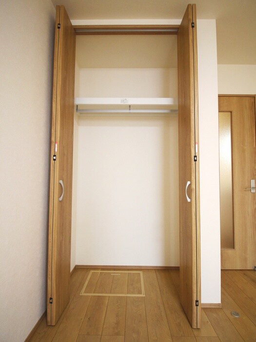 物件内観写真15　(収納)