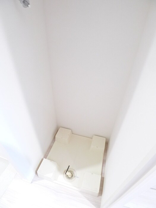 物件内観写真11　(洗濯機置場)