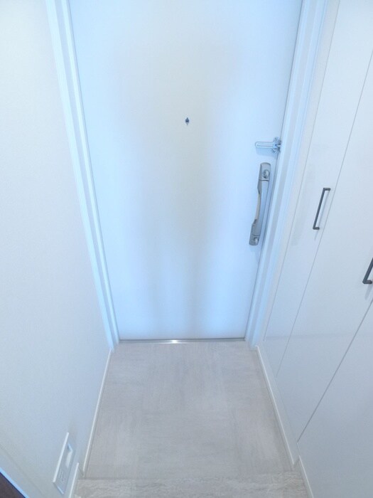物件内観写真16　(玄関)
