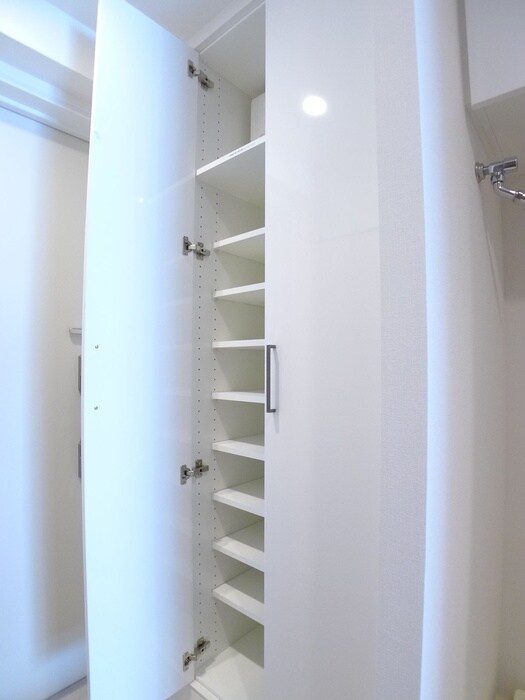 物件内観写真17　(靴箱)