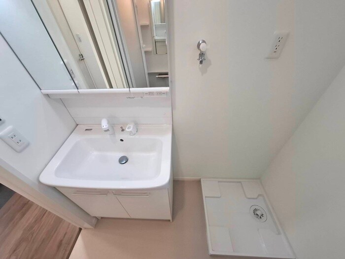 物件内観写真12　(洗面)