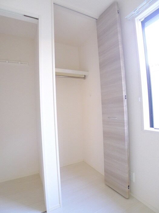物件内観写真10　(収納)