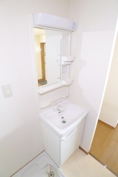 物件内観写真12　(洗面)