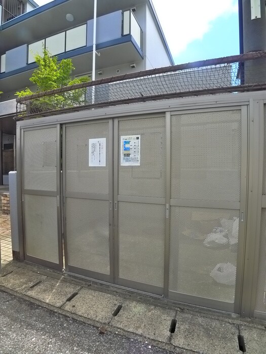 物件外観写真4　(建物設備)