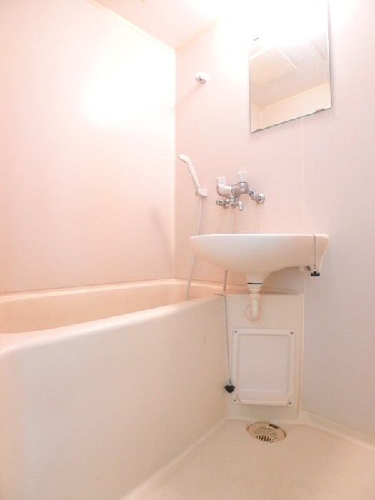 物件内観写真12　(バス／シャワールーム等)