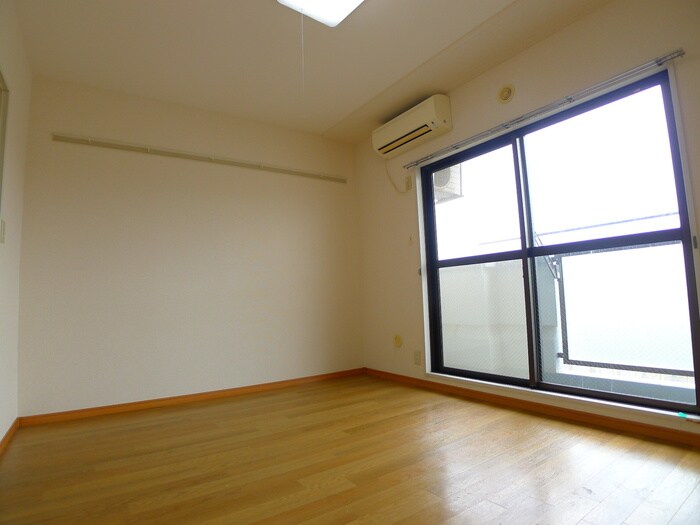 物件内観写真19　(居室)