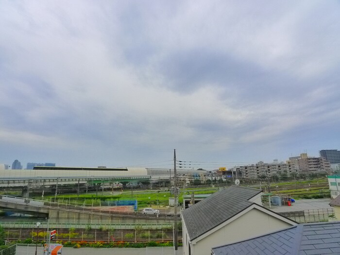 物件内観写真22　(室内からの展望)