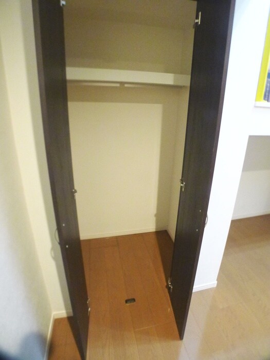 物件内観写真15　(収納)
