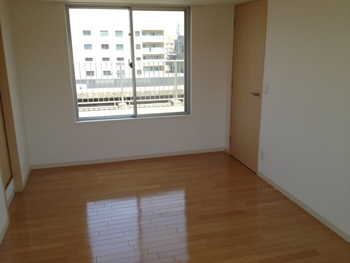 物件内観写真13　(居室)