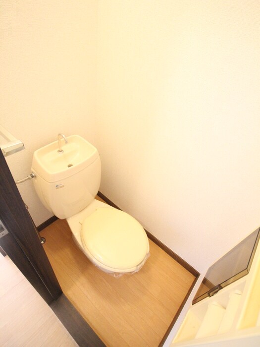 物件内観写真9　(トイレ)