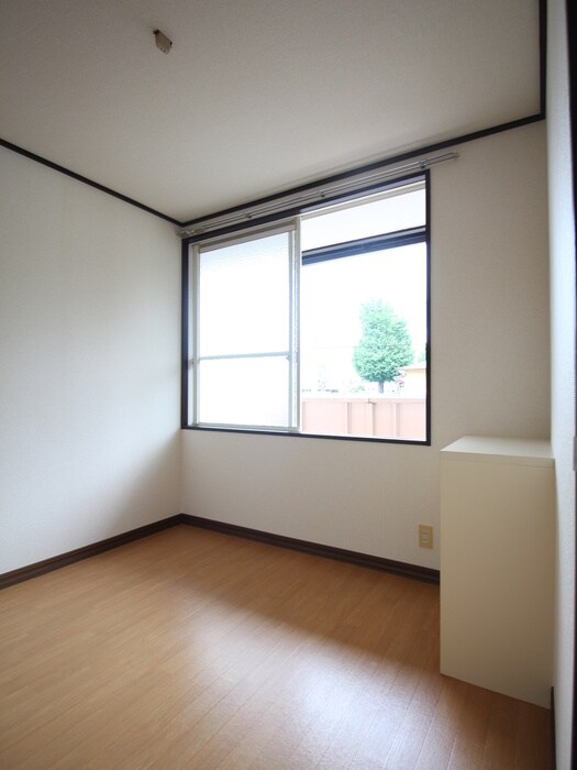 物件内観写真15　(居室)