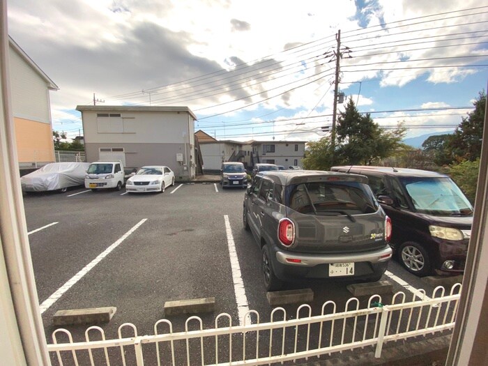 物件内観写真20　(室内からの展望)