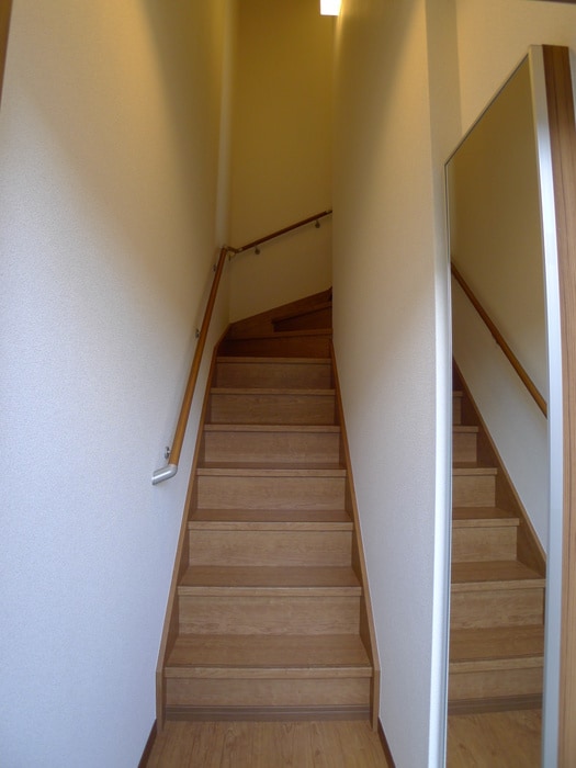 物件内観写真7　(玄関)